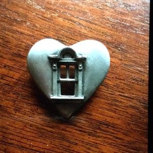Vintage Guyot 1989 Pewter Heart Brooch